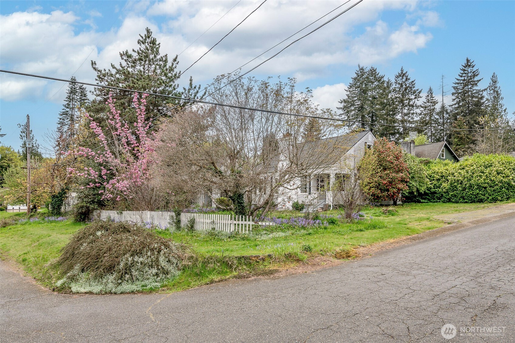 505 W Harvard Avenue , Shelton, WA 98584