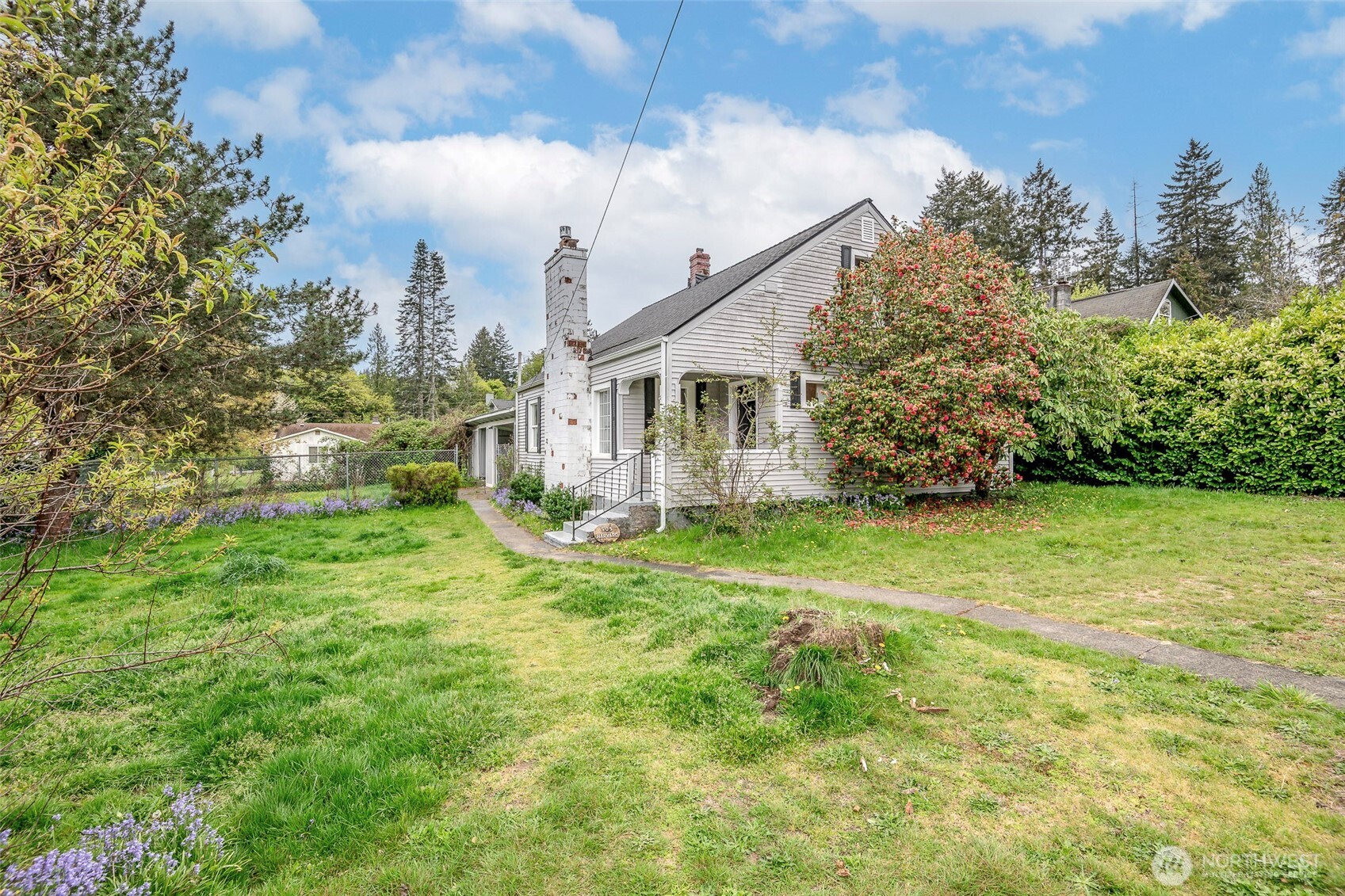 505 W Harvard Avenue , Shelton, WA 98584