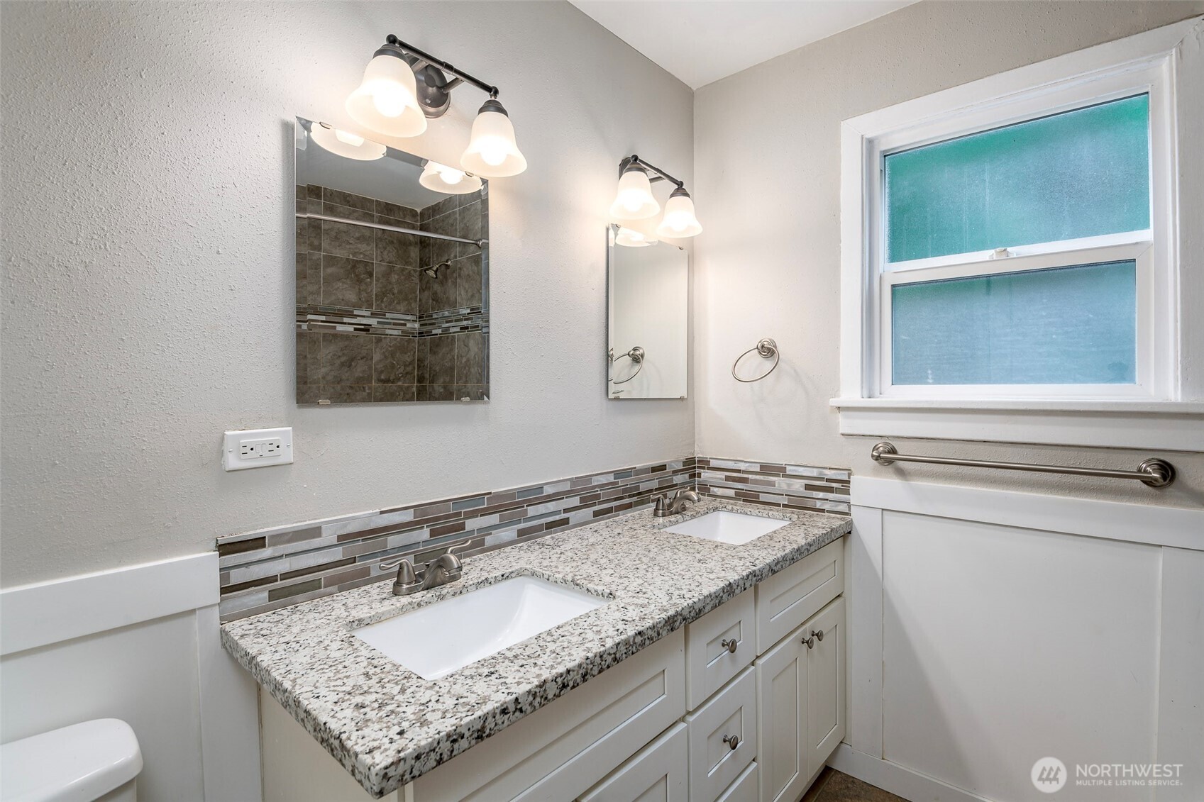 505 W Harvard Avenue , Shelton, WA 98584