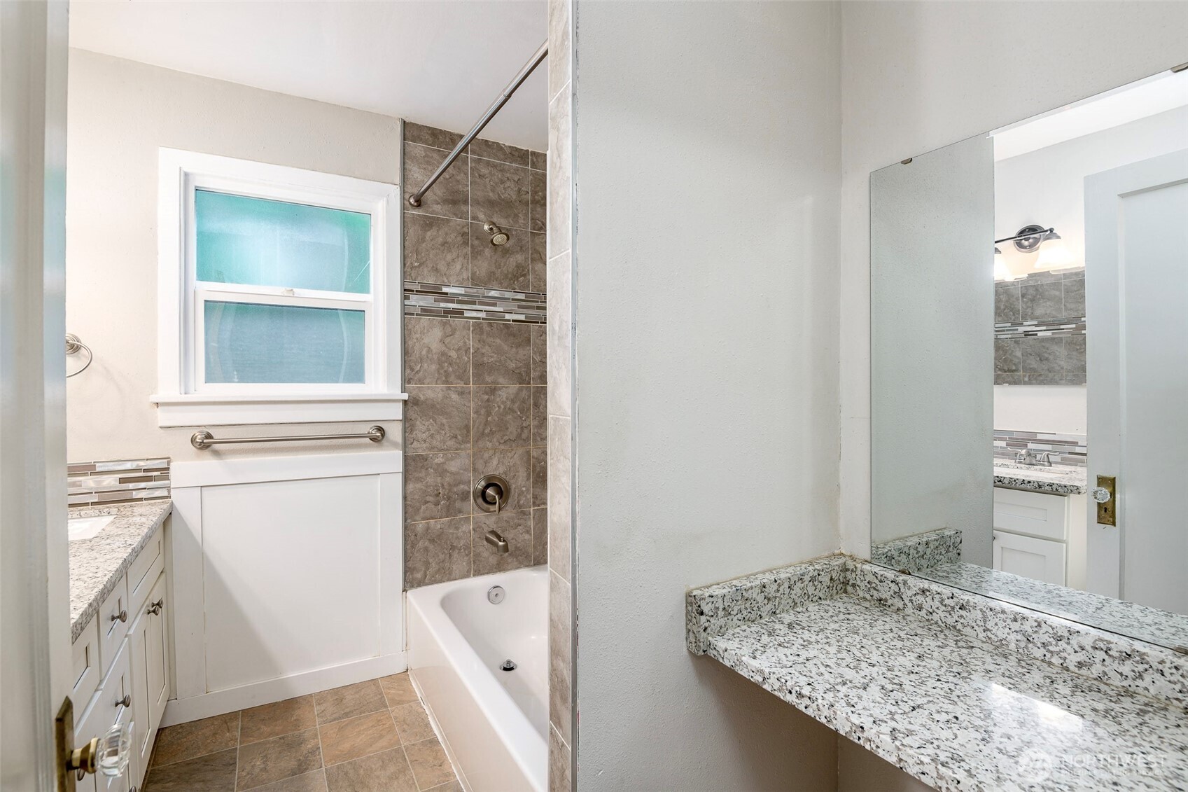 505 W Harvard Avenue , Shelton, WA 98584