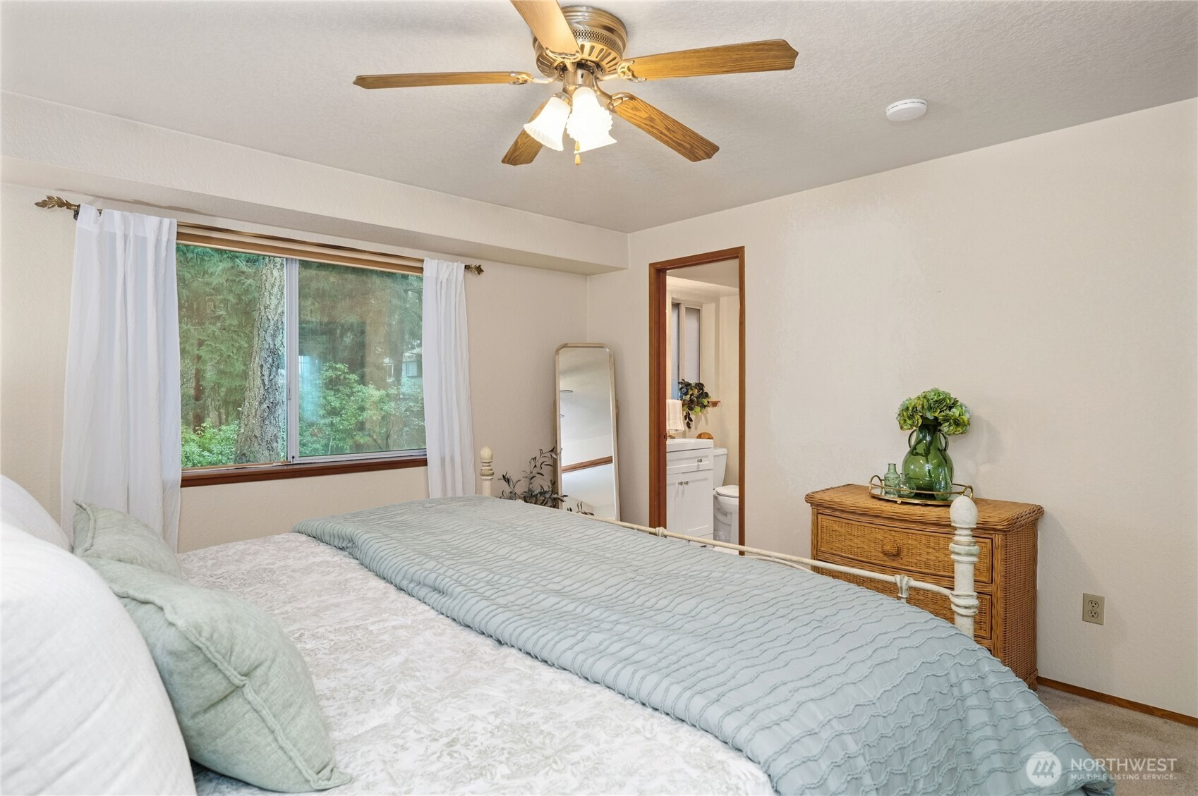 9421 175th Street Ct E, Puyallup, WA 98375-2059