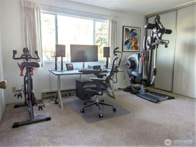 8848 Interlake Avenue N, Seattle, WA 98103 - Photo 25