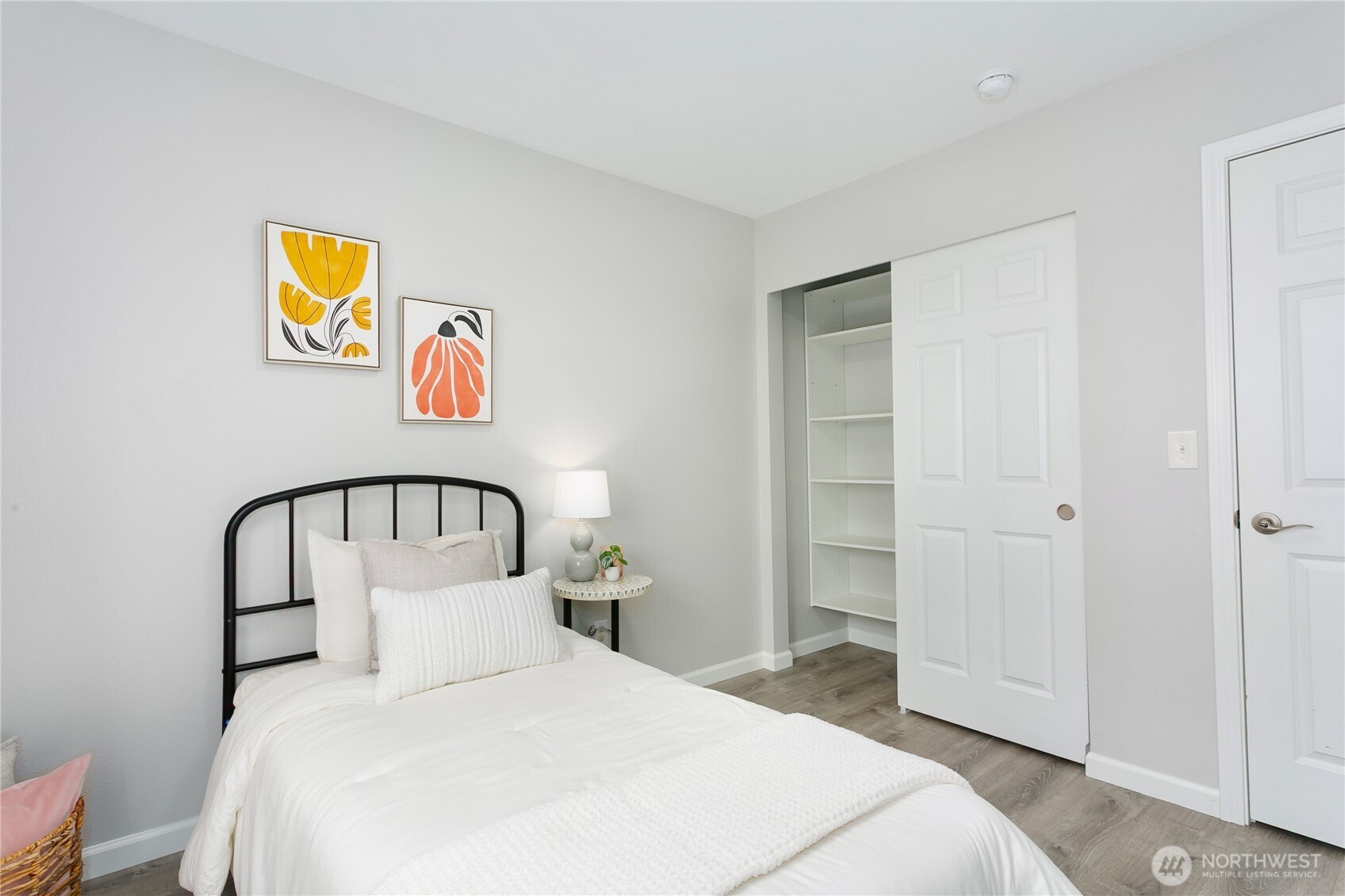 3827 S Cushman Avenue , Tacoma, WA 98418