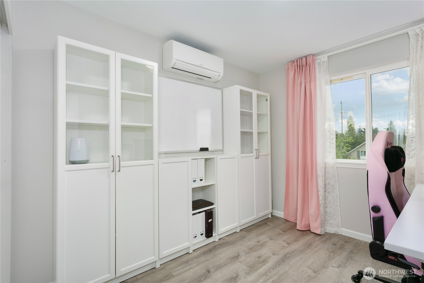 3827 S Cushman Avenue , Tacoma, WA 98418