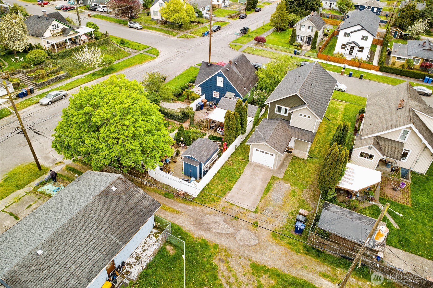 3827 S Cushman Avenue , Tacoma, WA 98418