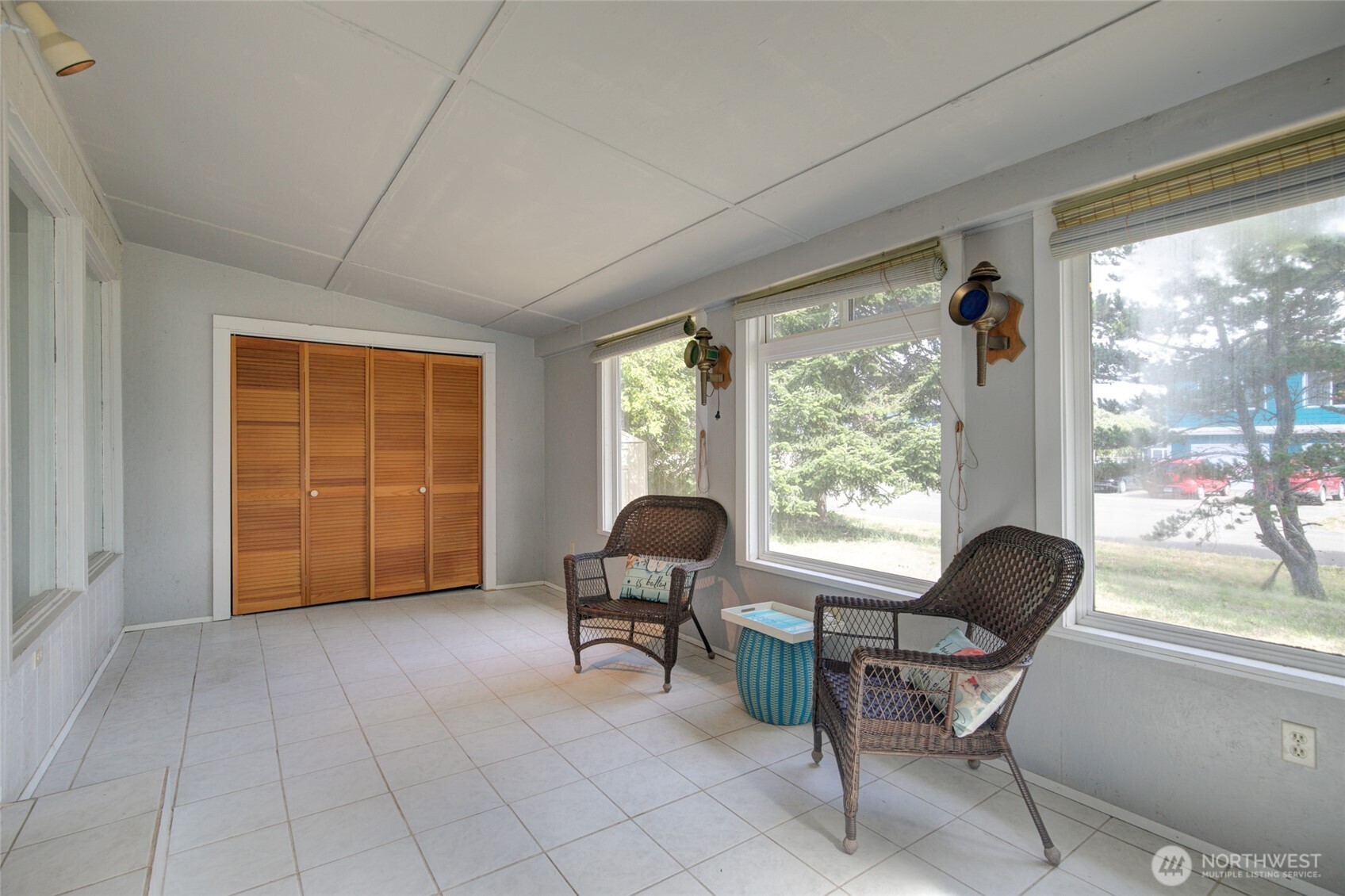 199 S Narwhal Loop SW, Ocean Shores, WA 98569
