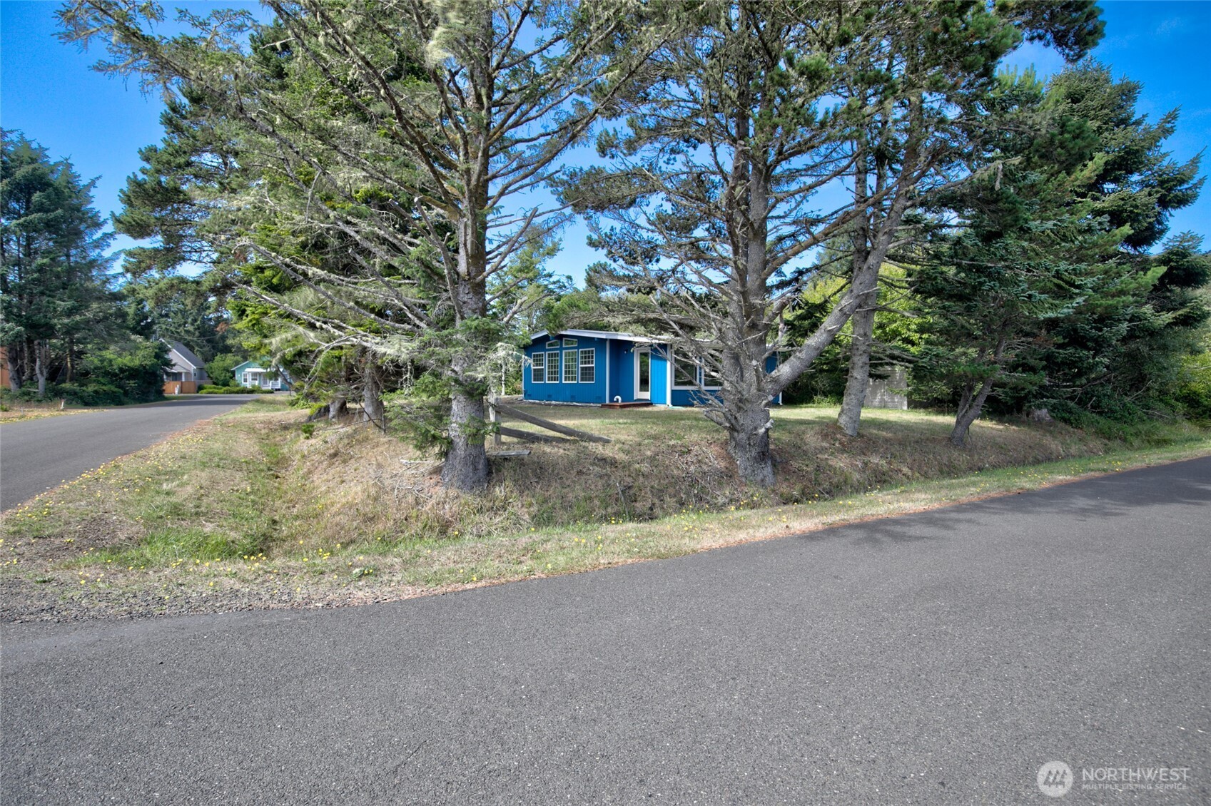 199 S Narwhal Loop SW, Ocean Shores, WA 98569