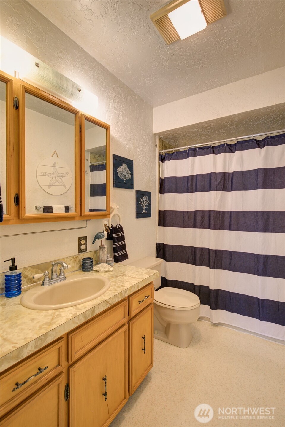 199 S Narwhal Loop SW, Ocean Shores, WA 98569