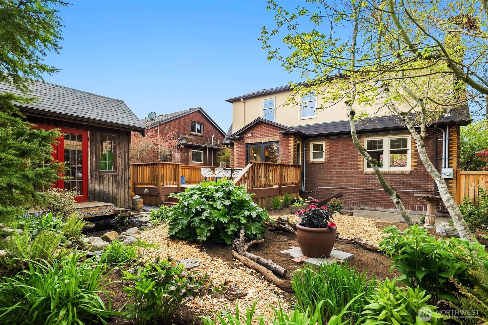 6856 17th Avenue NE, Seattle, WA 98115-6845