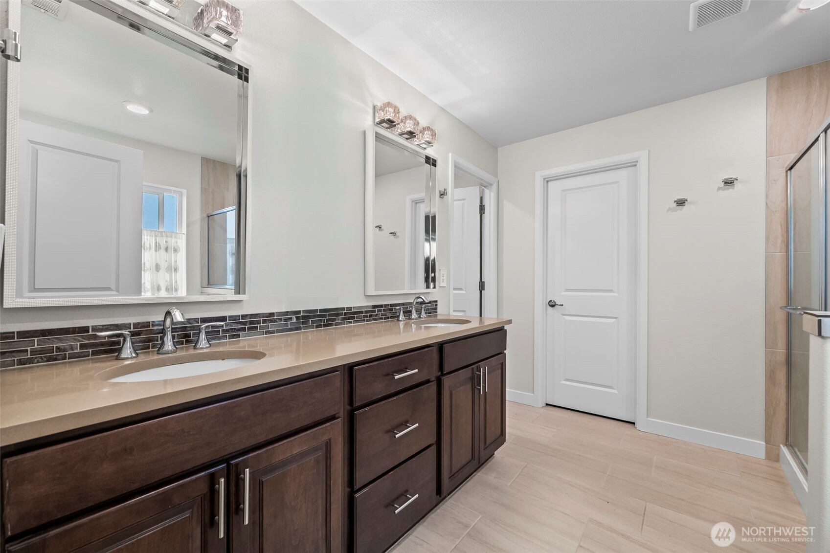10339 Driftwood Avenue , Gig Harbor, WA 98332