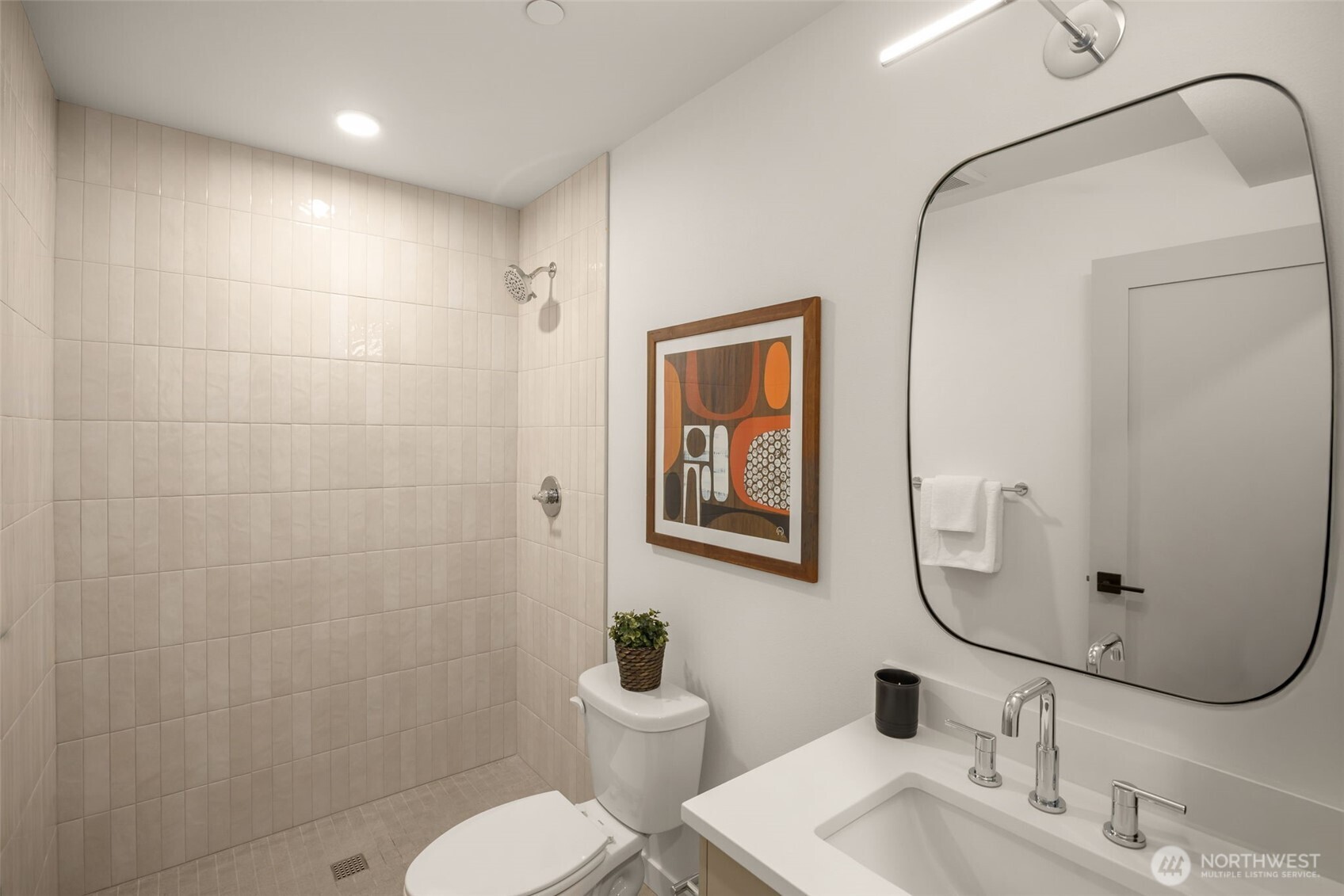 1319 E Denny Way , Seattle, WA 98122