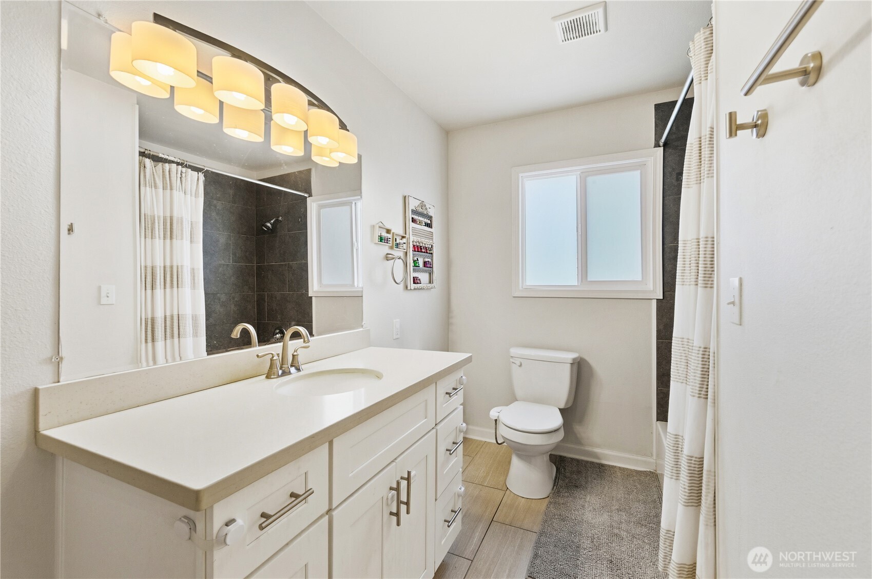 1317 47th Avenue E, Fife, WA 98424
