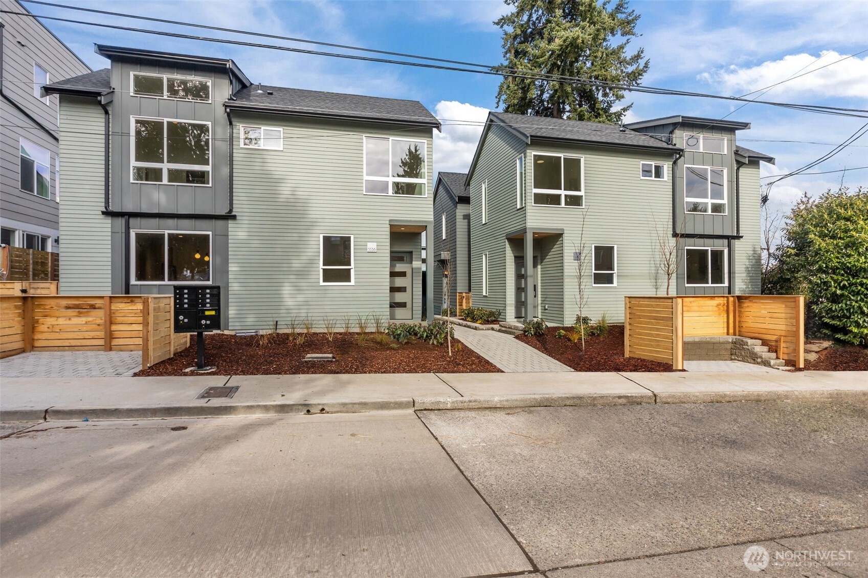 3542 S Dawson Street , Seattle, WA 98118