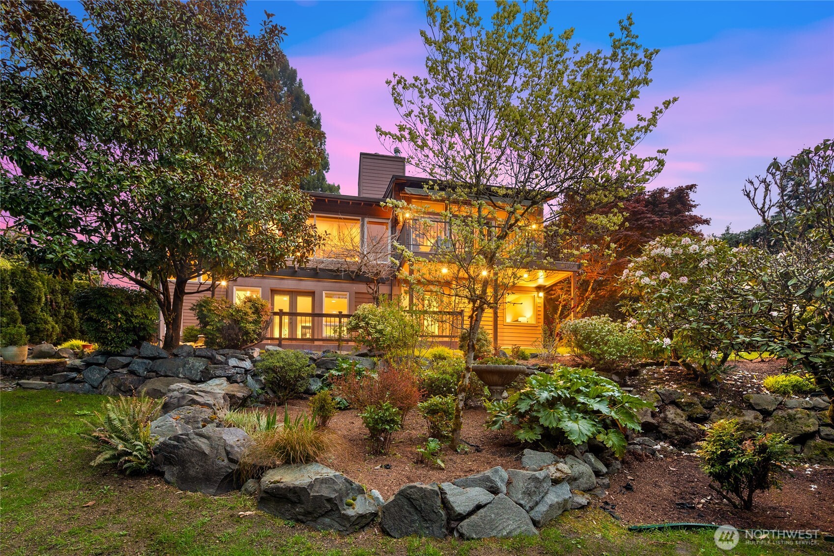 8619 NE 24th Street , Clyde Hill, WA 98004