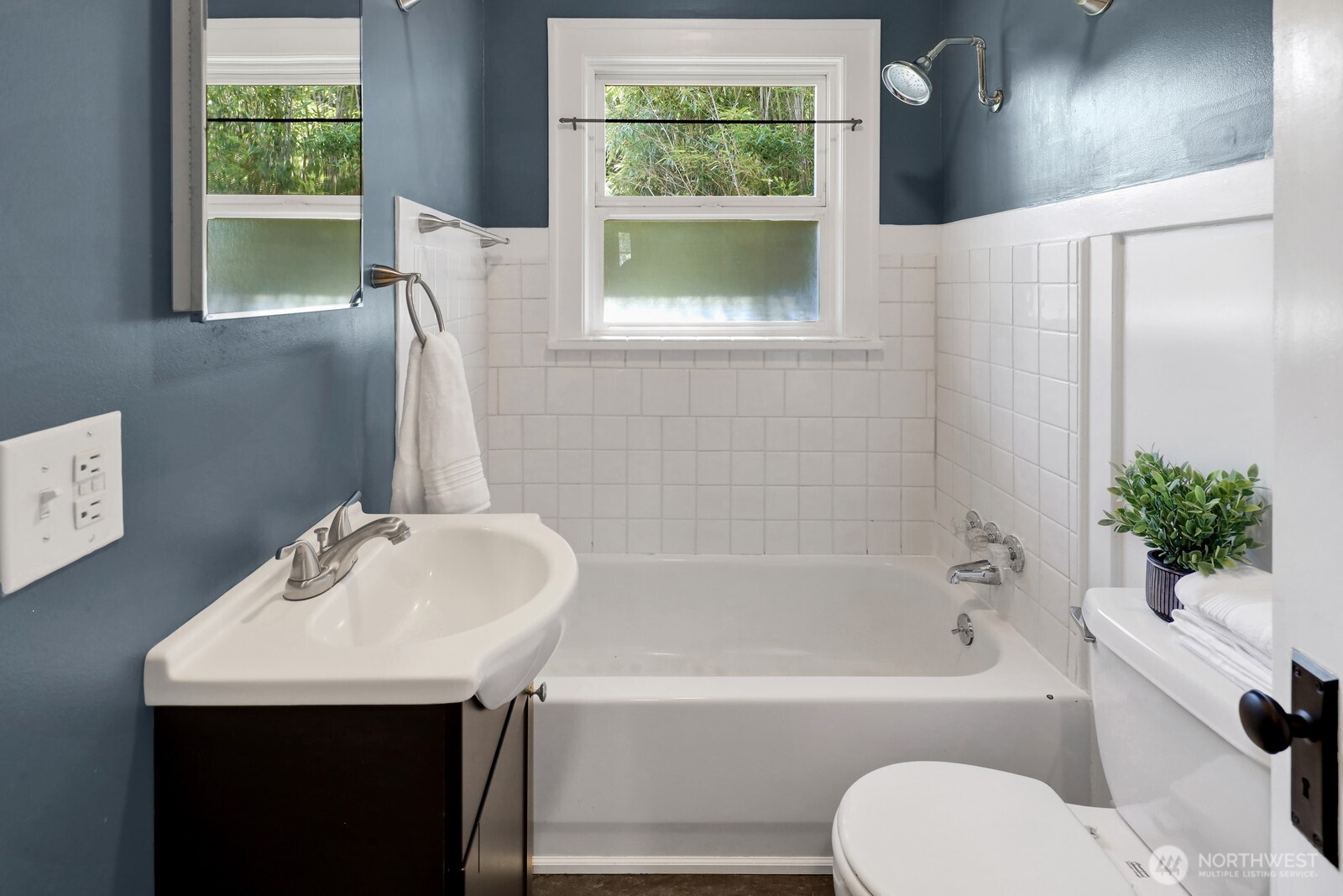 2817 Kulshan Street , Bellingham, WA 98225