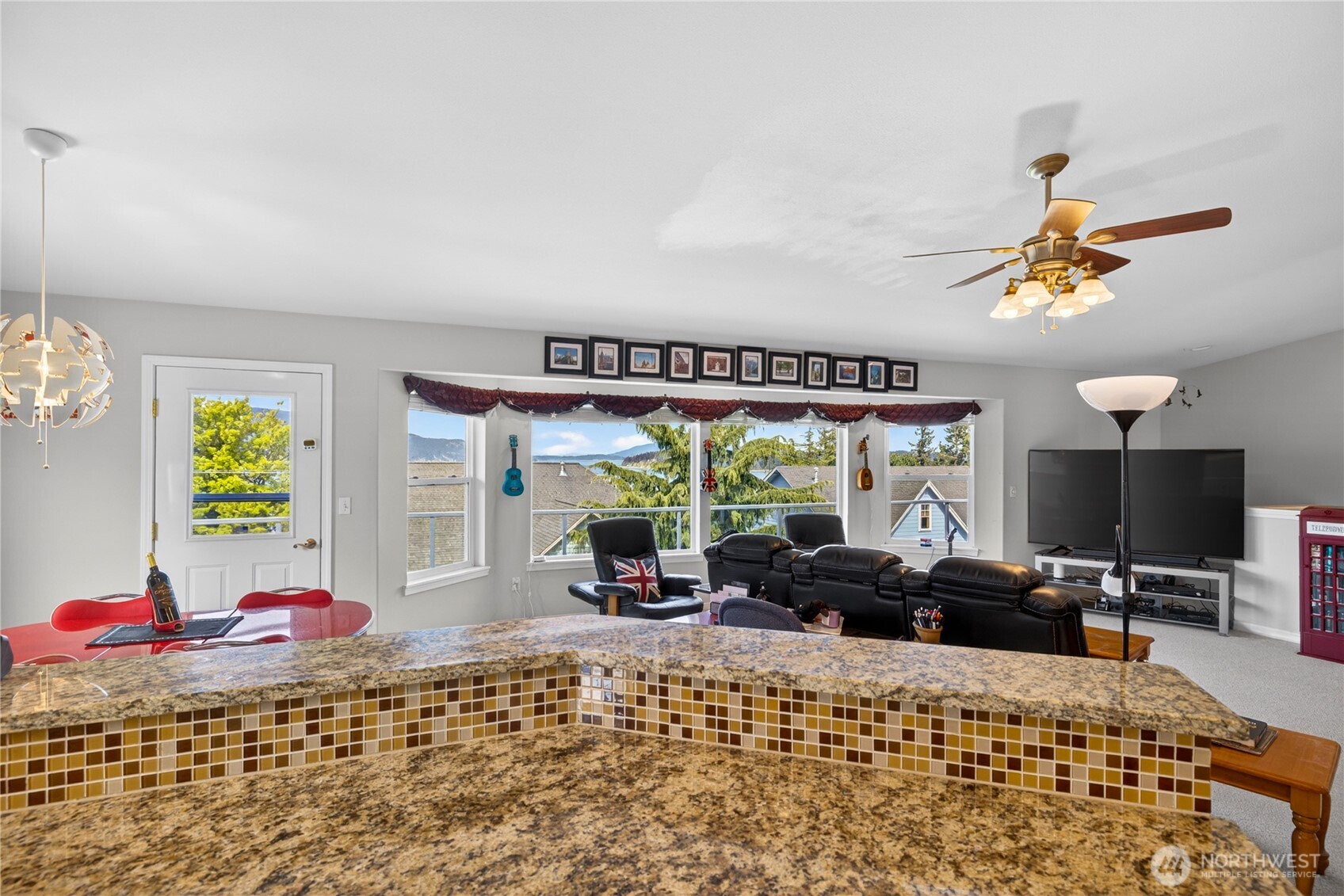 3512 W 2nd Street , Anacortes, WA 98221