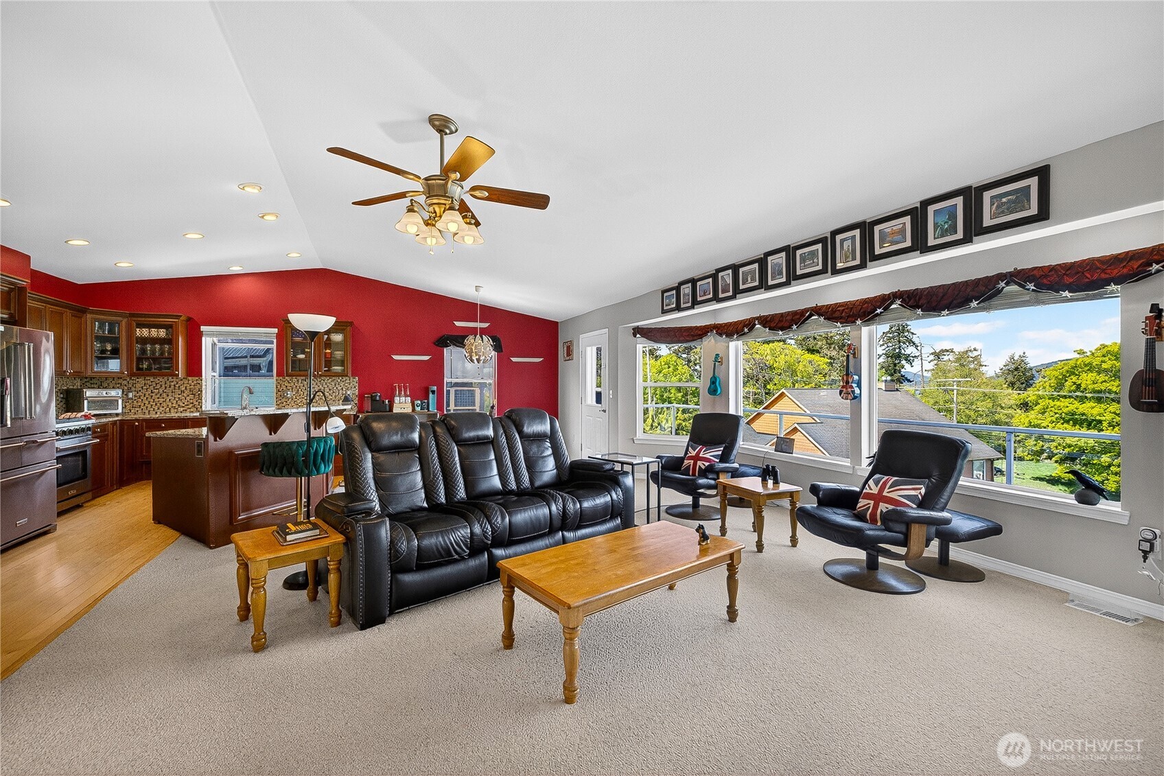 3512 W 2nd Street , Anacortes, WA 98221