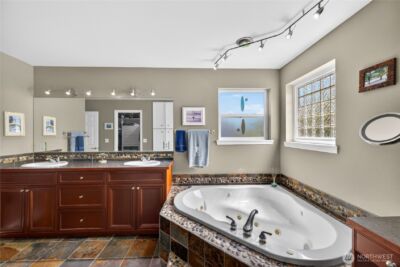 3512 W 2nd Street , Anacortes, WA 98221 - Photo 25