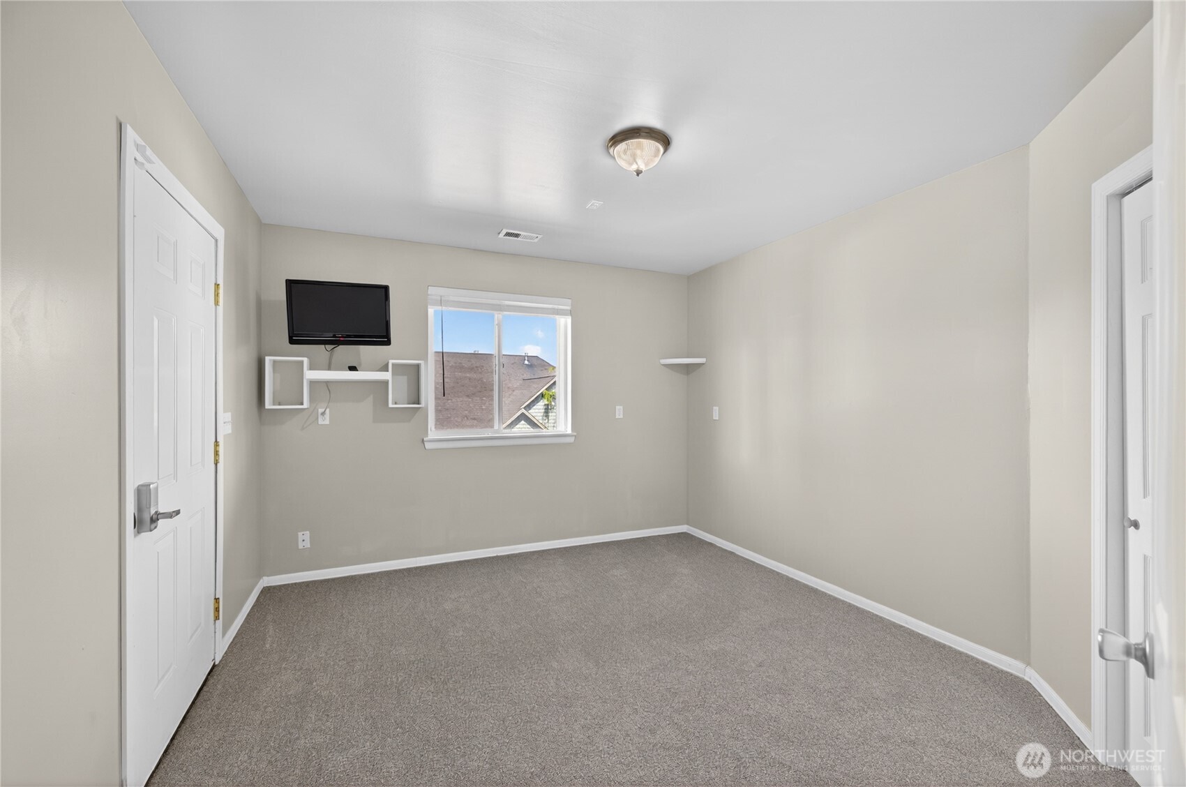 3512 W 2nd Street , Anacortes, WA 98221