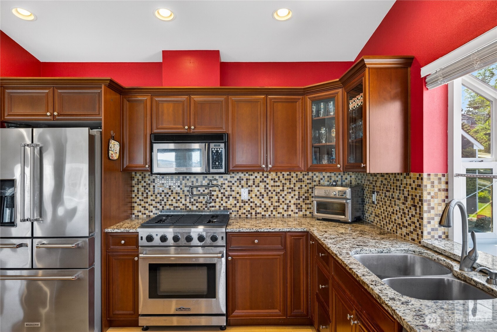 3512 W 2nd Street , Anacortes, WA 98221