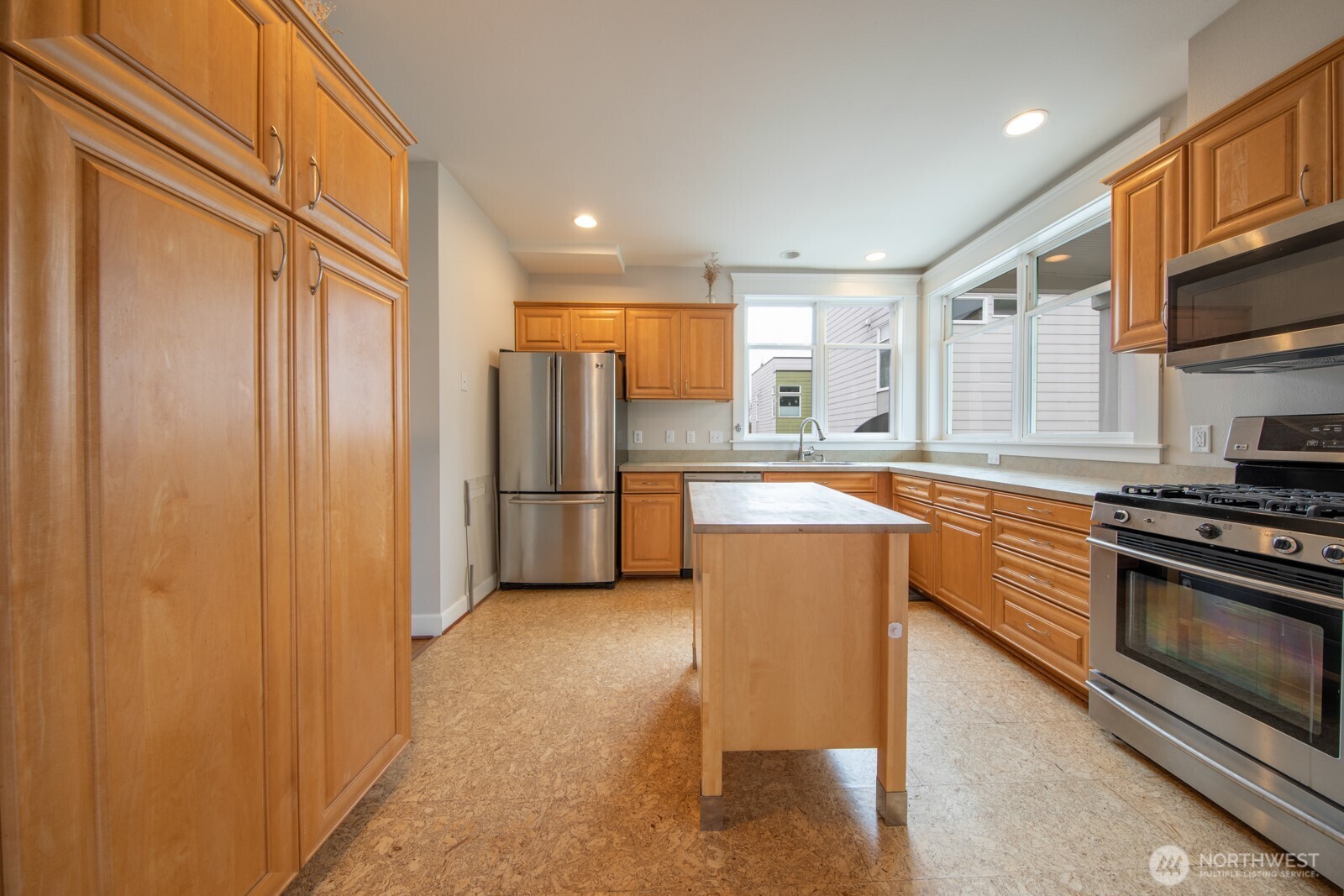 703 18th Avenue S, Seattle, WA 98144