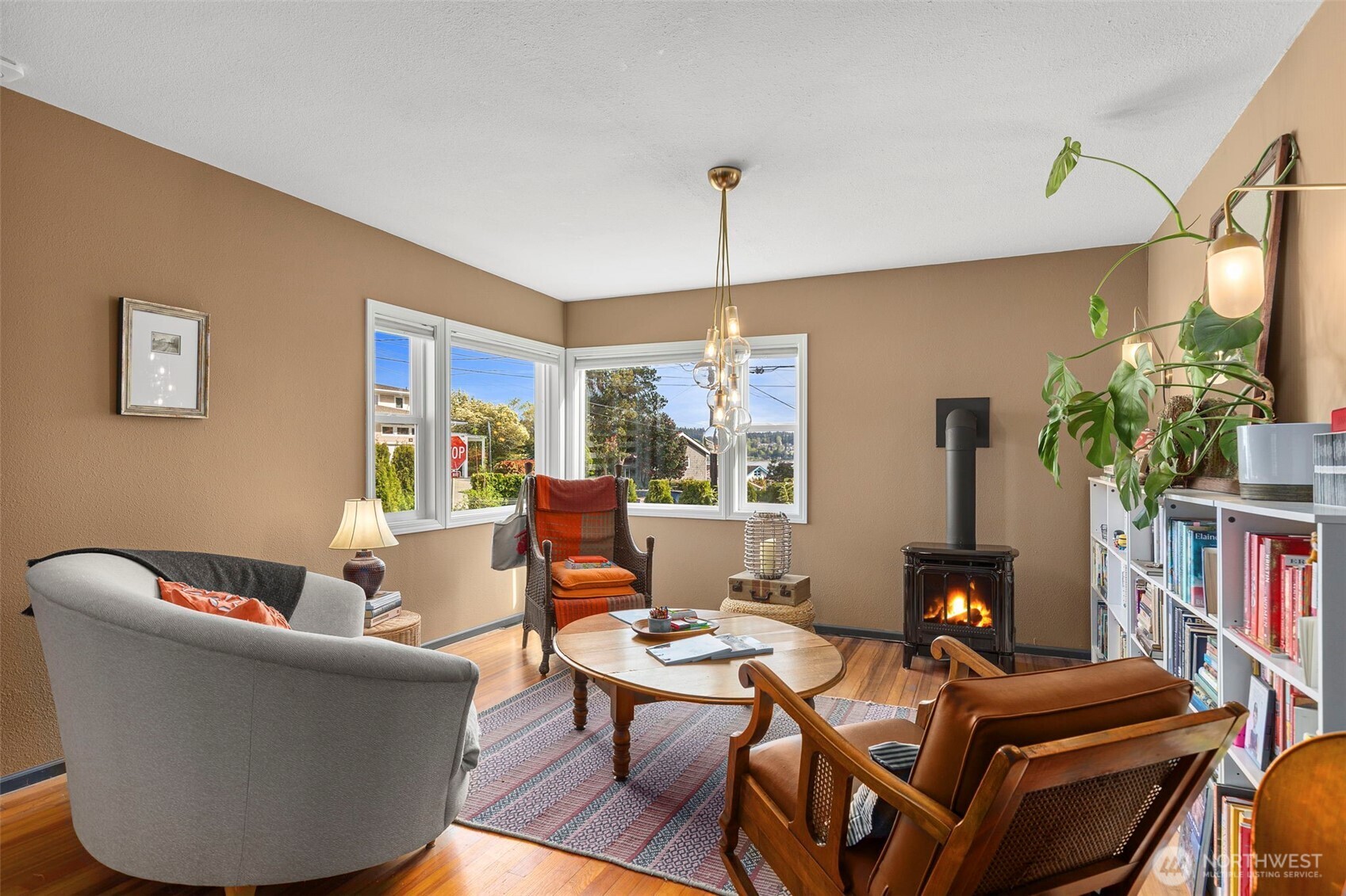 2718 E 11th Street , Bremerton, WA 98310