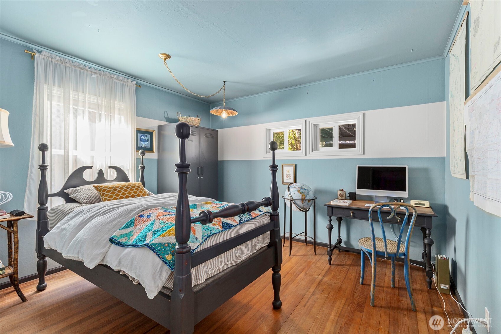 2718 E 11th Street , Bremerton, WA 98310