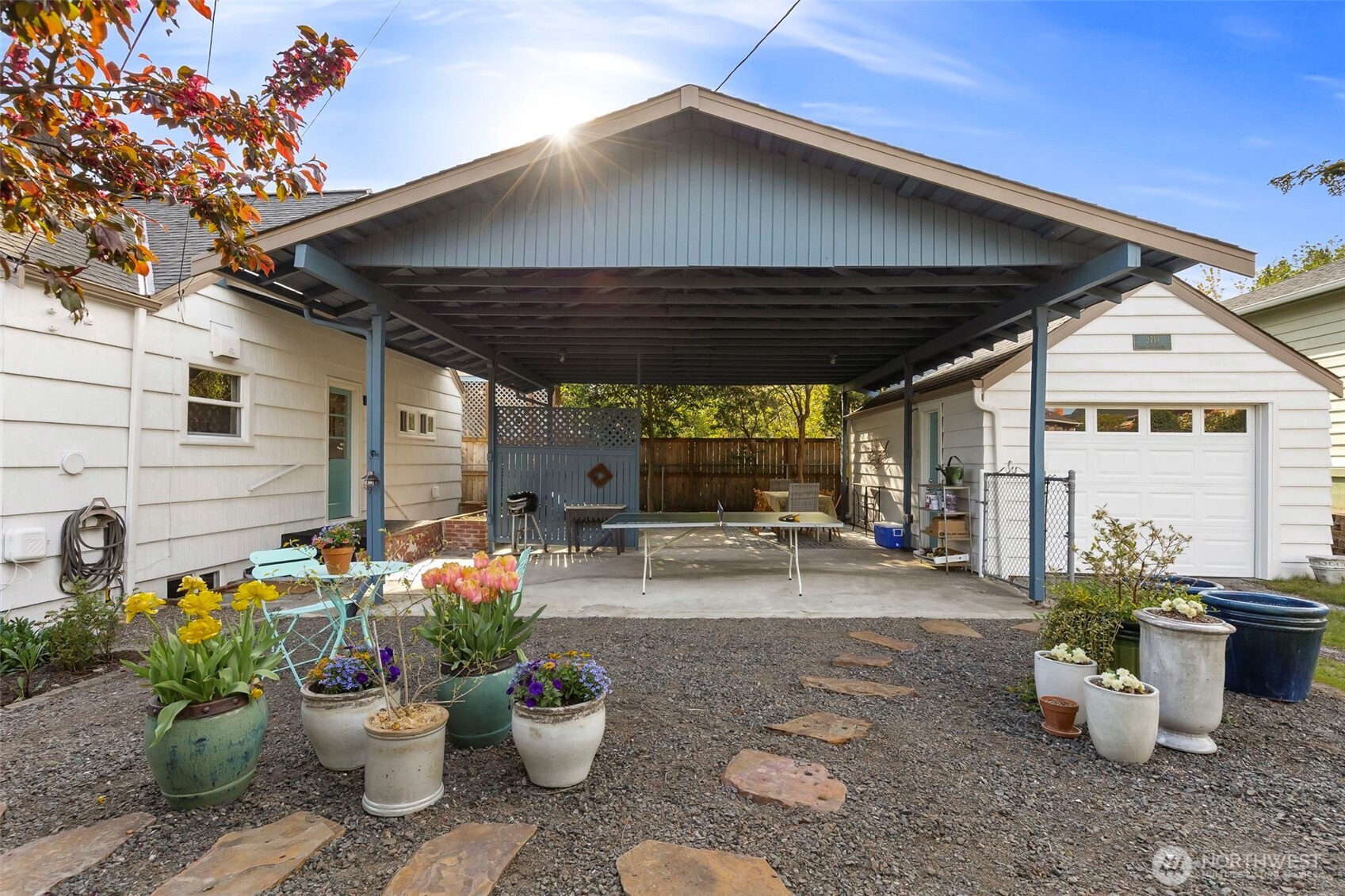 2718 E 11th Street , Bremerton, WA 98310