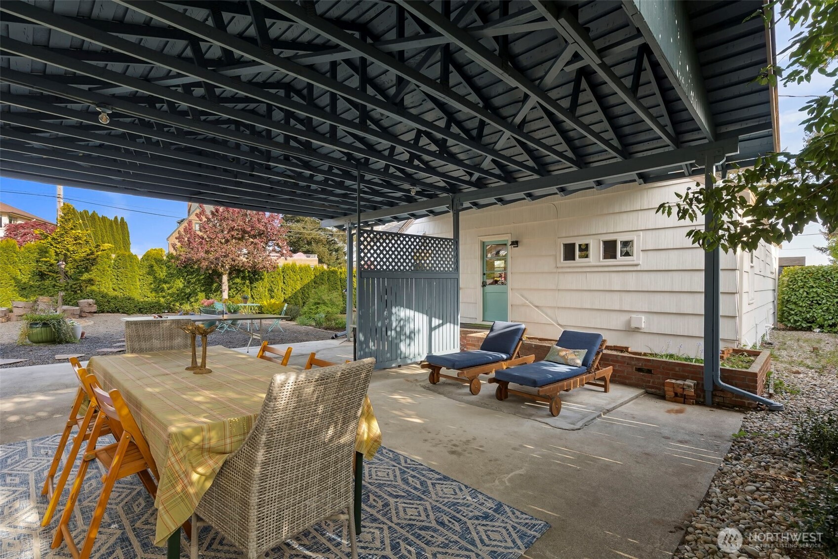 2718 E 11th Street , Bremerton, WA 98310