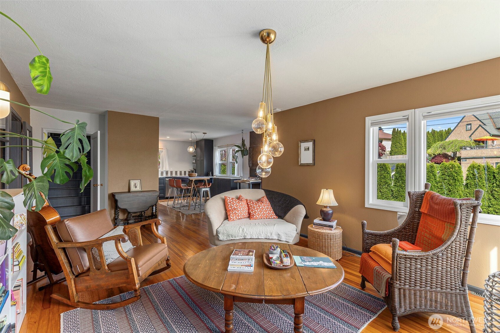 2718 E 11th Street , Bremerton, WA 98310