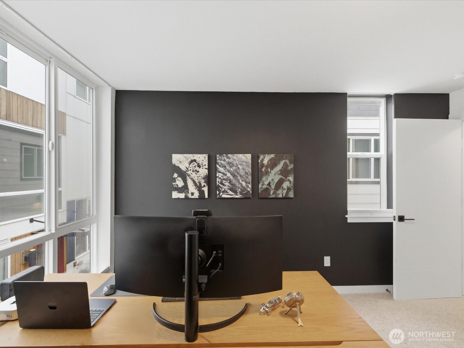 909 Hiawatha Place S #C, Seattle, WA 98144