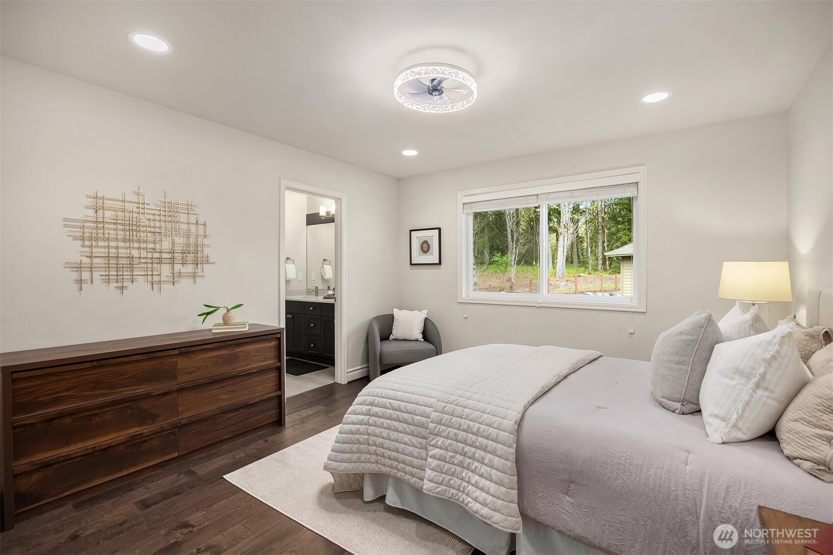 26610 SE 9th Way , Sammamish, WA 98075