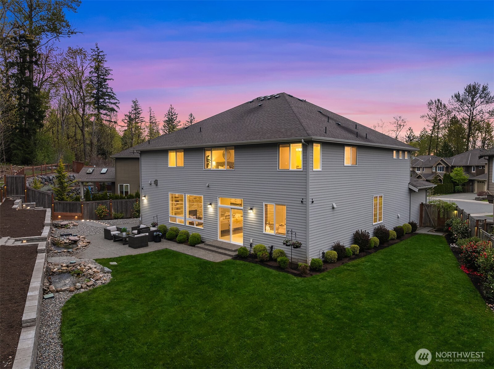26610 SE 9th Way , Sammamish, WA 98075