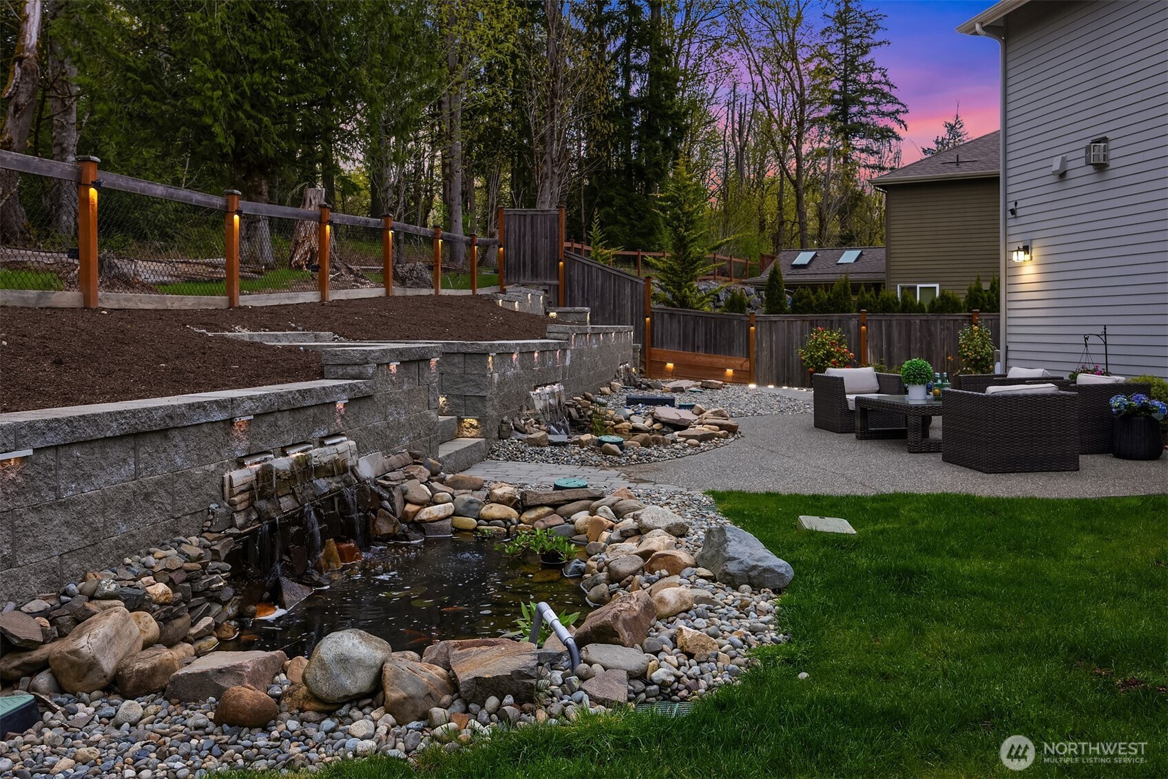 26610 SE 9th Way , Sammamish, WA 98075