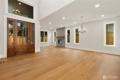15518 56th Avenue W, Edmonds, WA 98026-2236 - Photo 2