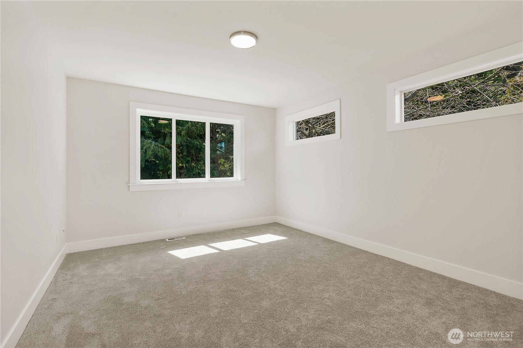 15518 56th Avenue W, Edmonds, WA 98026-2236