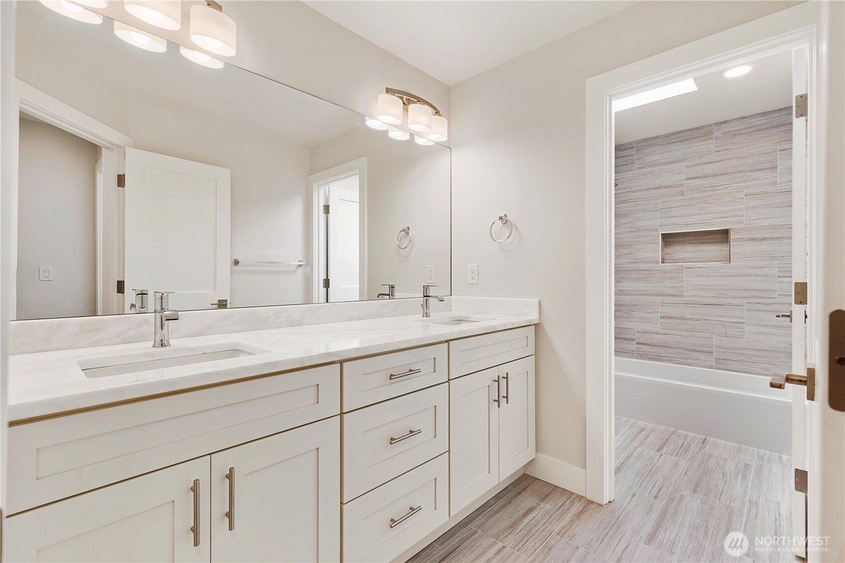 15518 56th Avenue W, Edmonds, WA 98026-2236