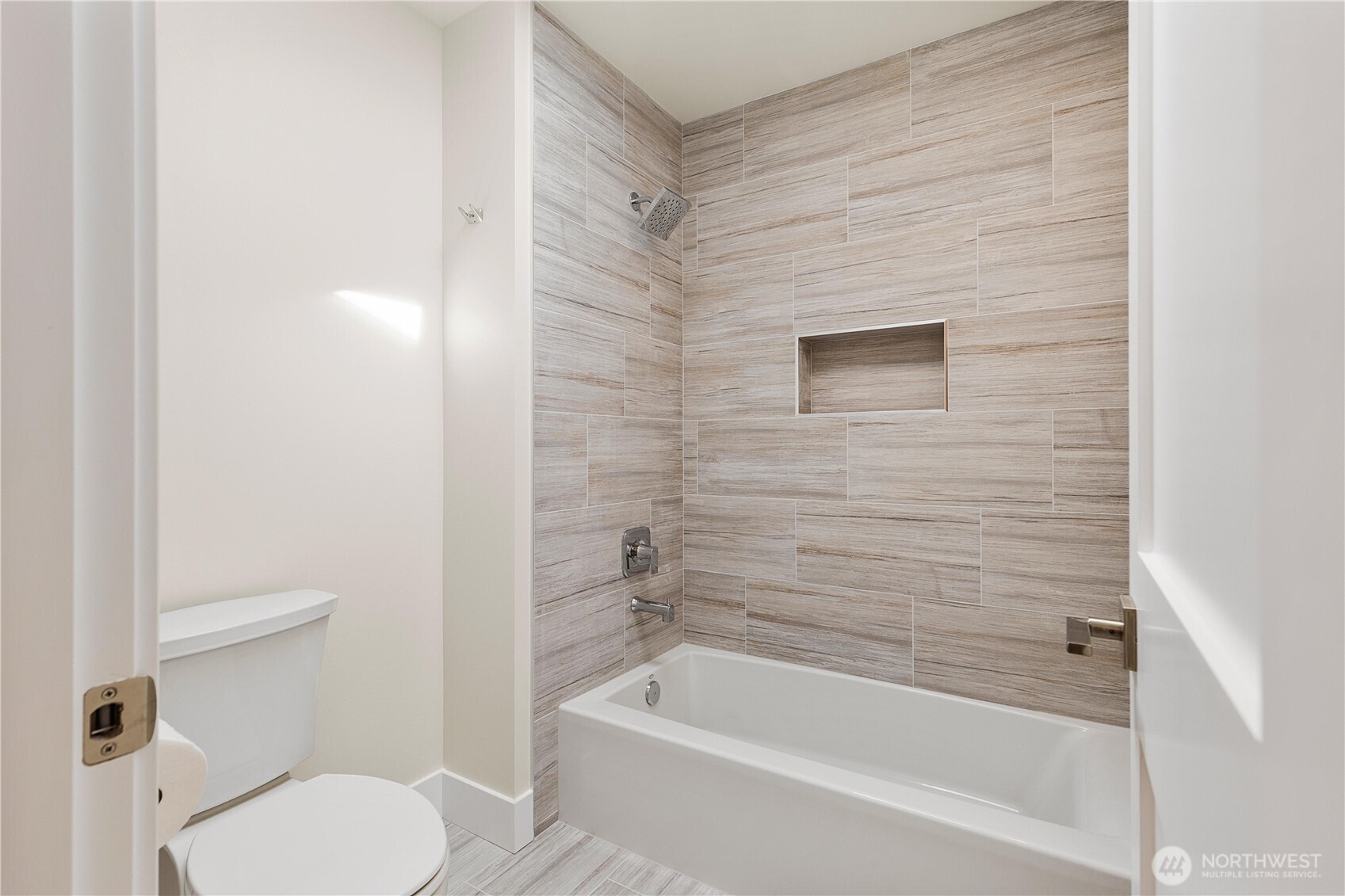 15518 56th Avenue W, Edmonds, WA 98026-2236