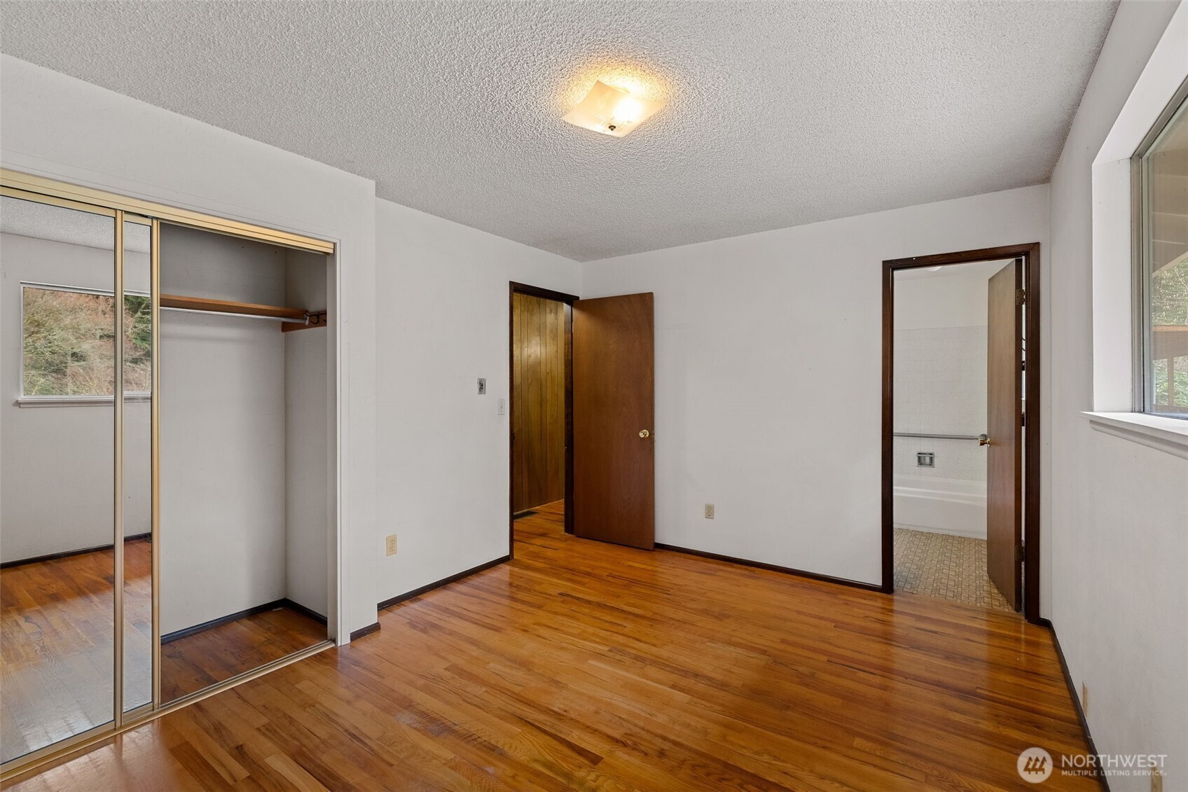 20025 166th Avenue NE, Woodinville, WA 98072