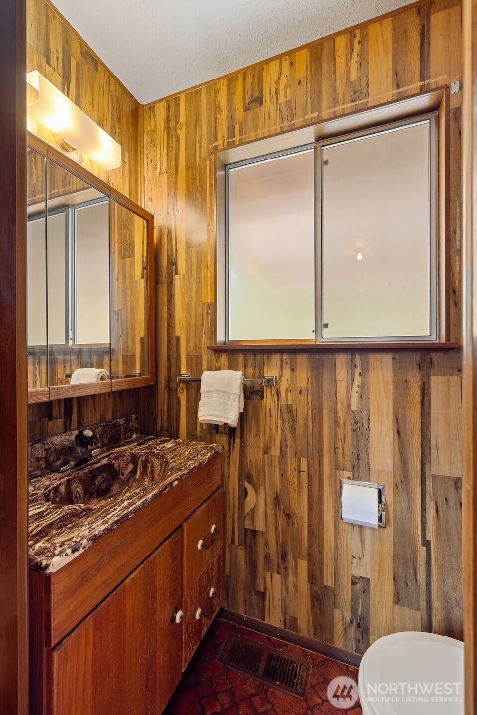 20025 166th Avenue NE, Woodinville, WA 98072