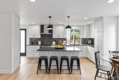4257 W 33rd Ave W #1, Seattle, WA 98199