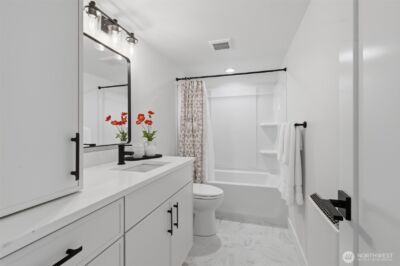 4257 W 33rd Ave W #1, Seattle, WA 98199 - Photo 11