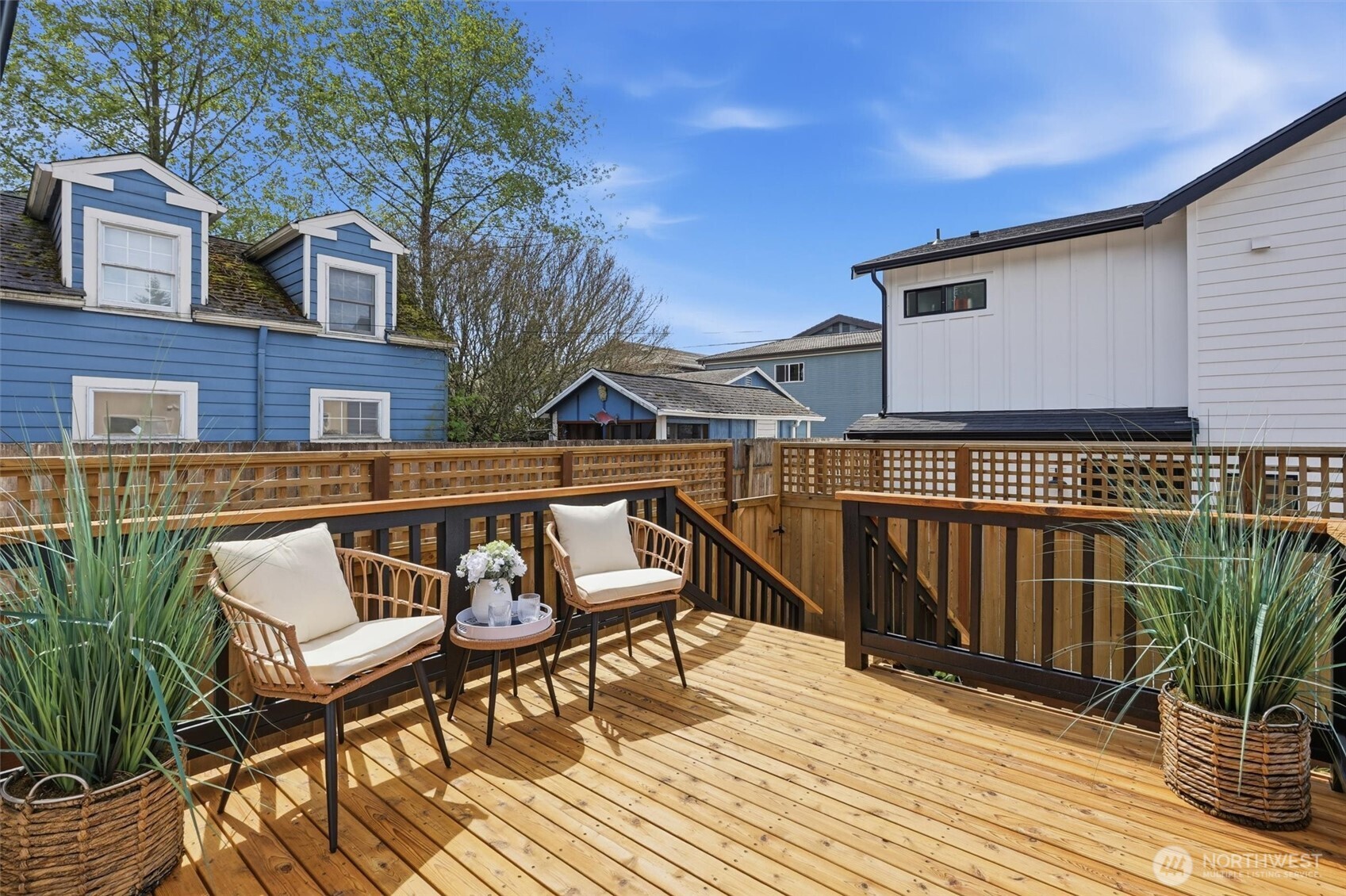 4257 W 33rd Ave W #1, Seattle, WA 98199