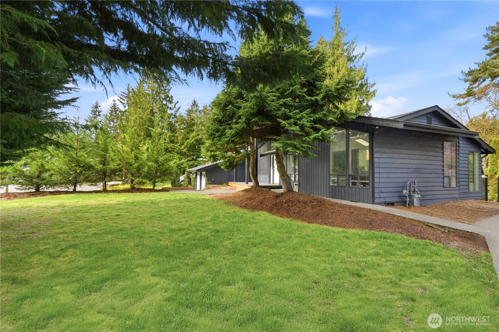 10430 34th Drive SE, Everett, WA 98208