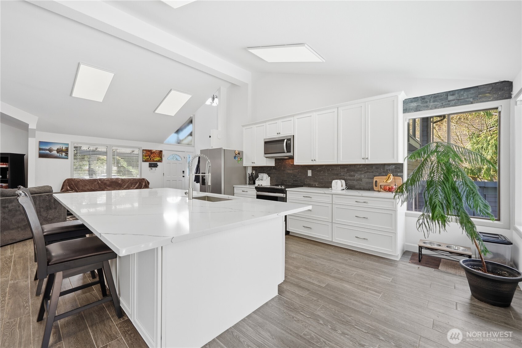10430 34th Drive SE, Everett, WA 98208