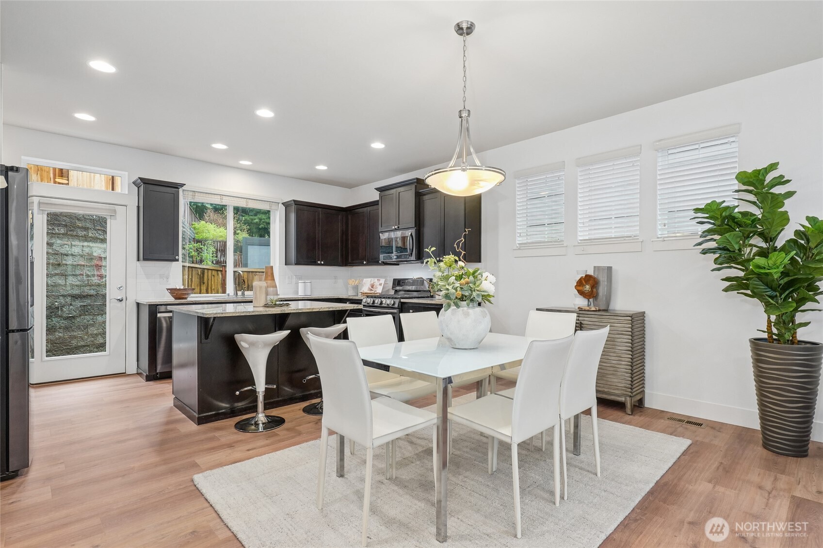 12823 65th Place W, Edmonds, WA 98026