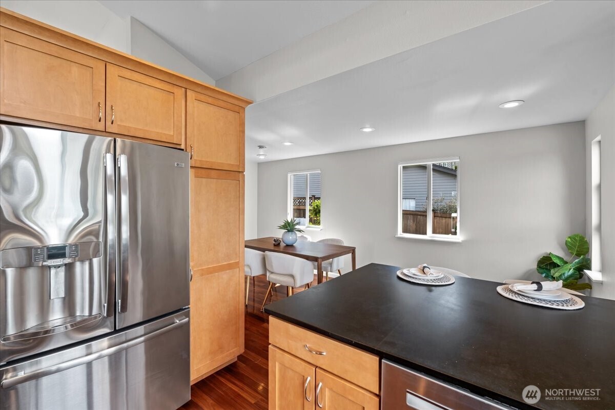 16813 NE 33rd Street , Bellevue, WA 98008