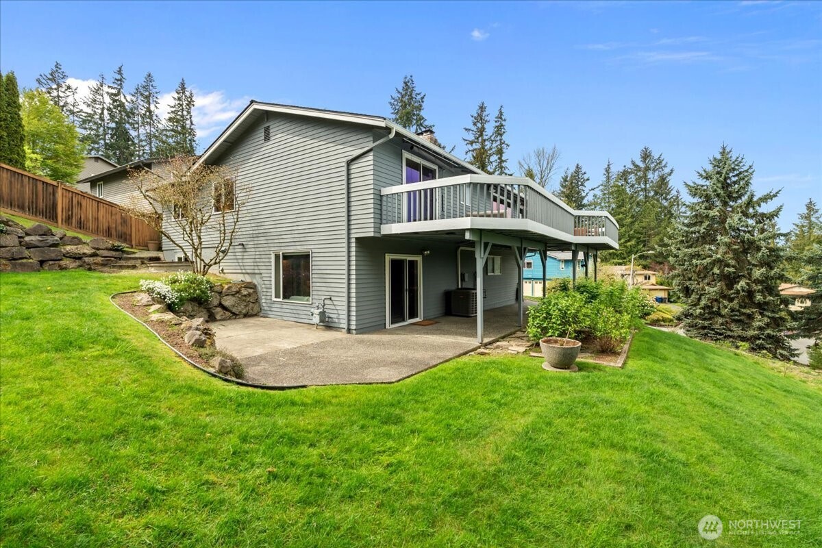 16813 NE 33rd Street , Bellevue, WA 98008