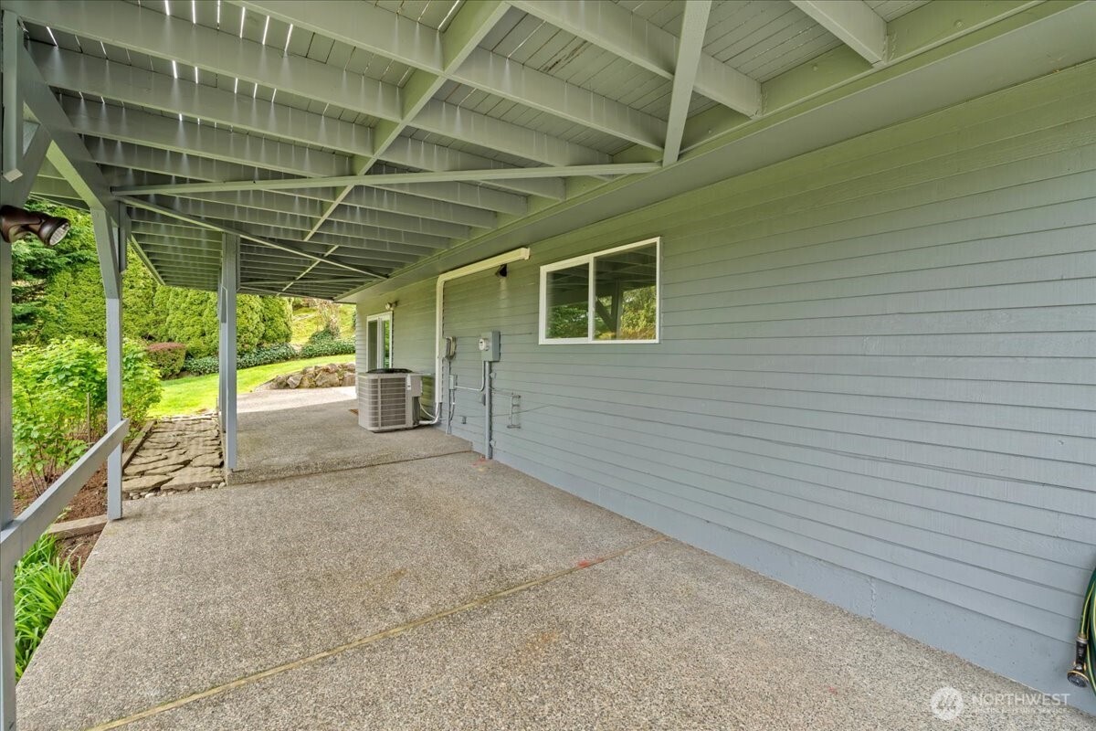 16813 NE 33rd Street , Bellevue, WA 98008