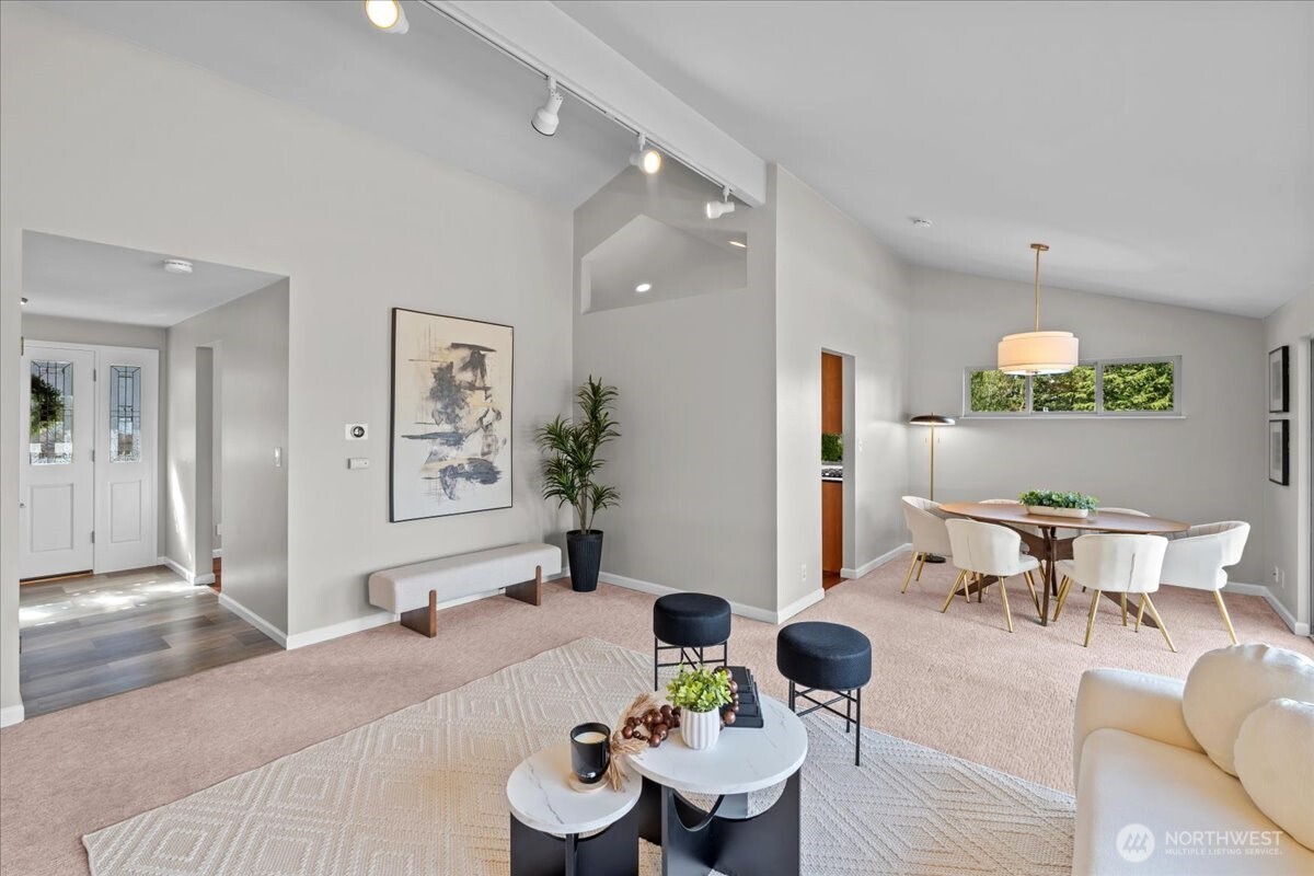 16813 NE 33rd Street , Bellevue, WA 98008